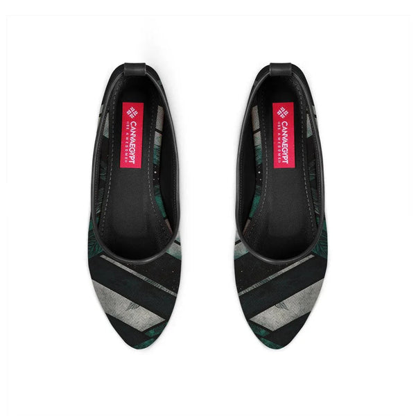 Black Round Toe Shoe Lines