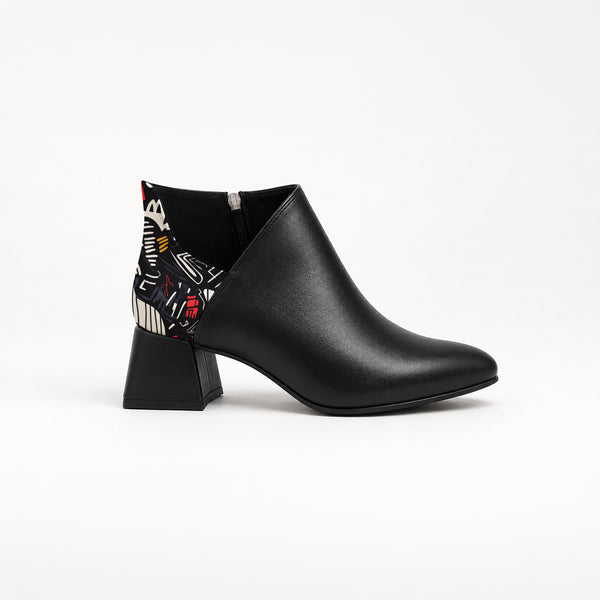 Plot Twist Ankle Boots - Graffiti | ECADRA