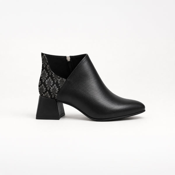Plot Twist Ankle Boots - Silver Leaf | ECADRA