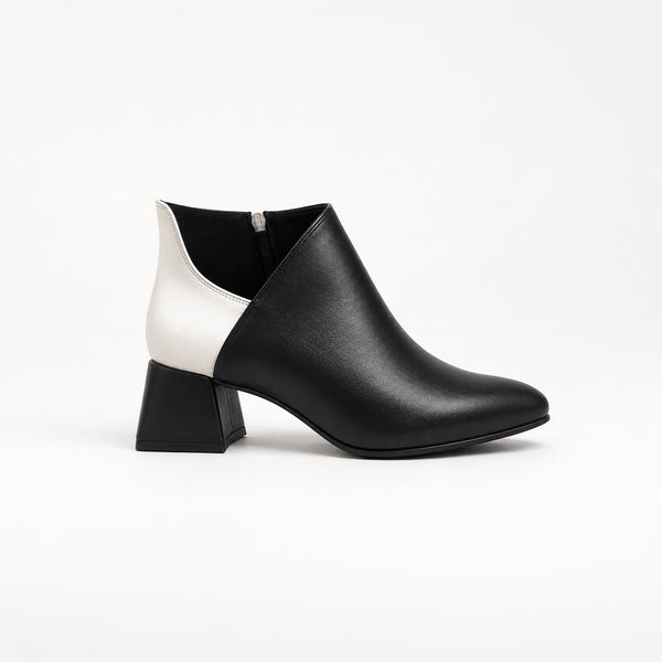 Plot Twist Ankle Boots - Tuxedo | ECADRA