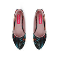 Rose Round Toe Shoe Marks
