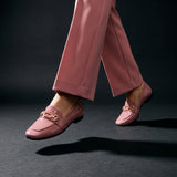 Rose Chain Loafers – Step Into Your Power – جزمة لوفر حريمي، صورة تانية 4 – ECADRA