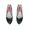 White Round Toe Shoe Marks