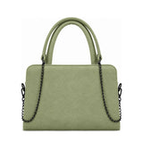 Chic Chain Accent Handbag Pistachio – شنطة يد حريمي بسلسلة شمواه صناعي فستقي، من قدام – ECADRA
