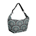 Crescent bag seamless