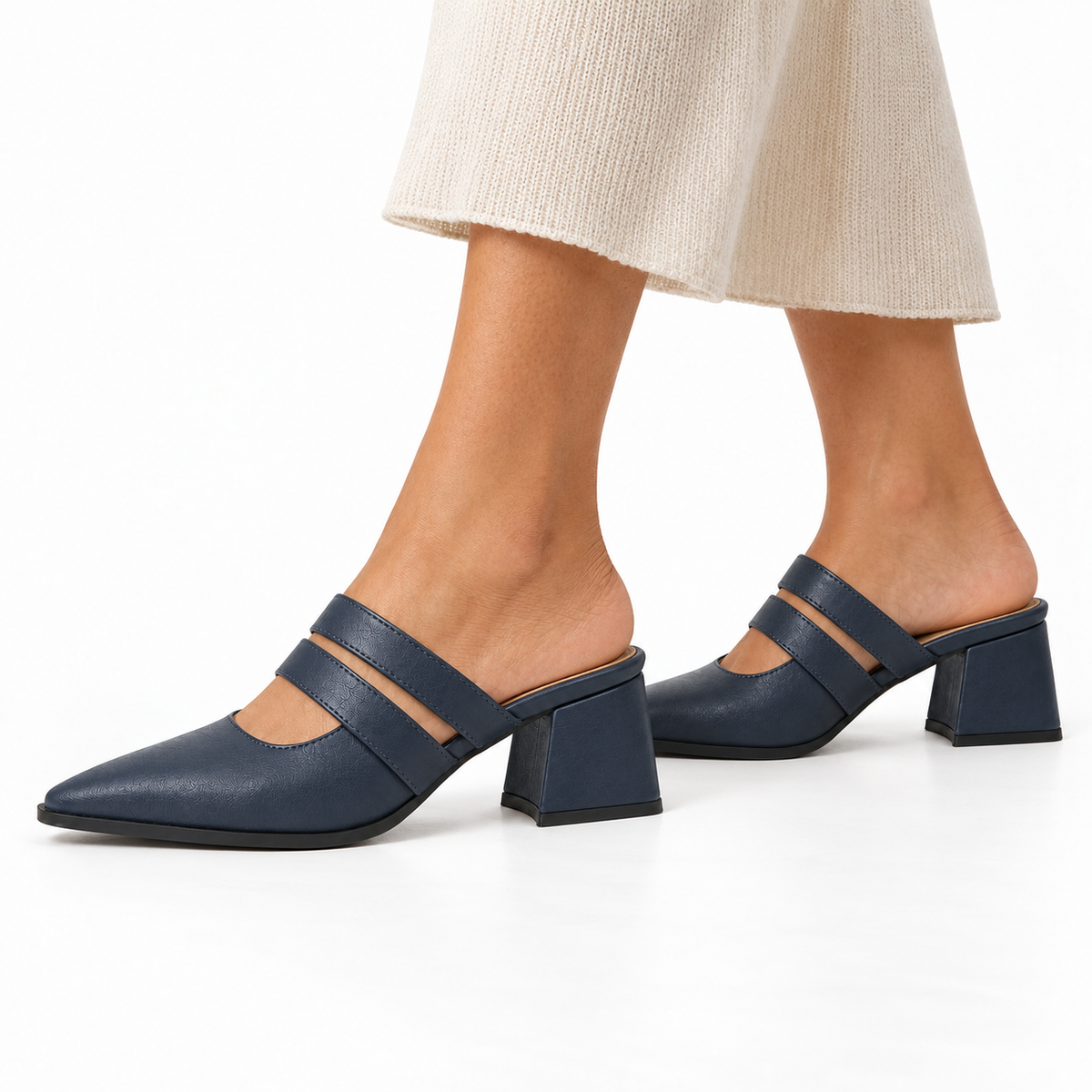 Double Strap Mules Navy Blue – ميول حريمي بكعب جلد صناعي كحلي، على الرجل – ECADRA