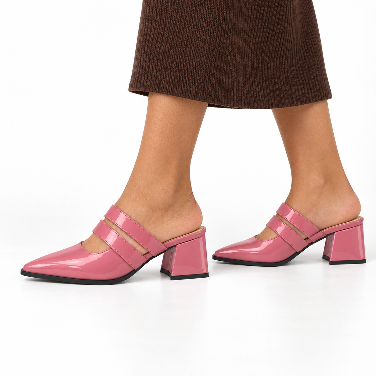 Double Strap Mules Rose – ميول حريمي بكعب جلد لامع روز، على الرجل – ECADRA