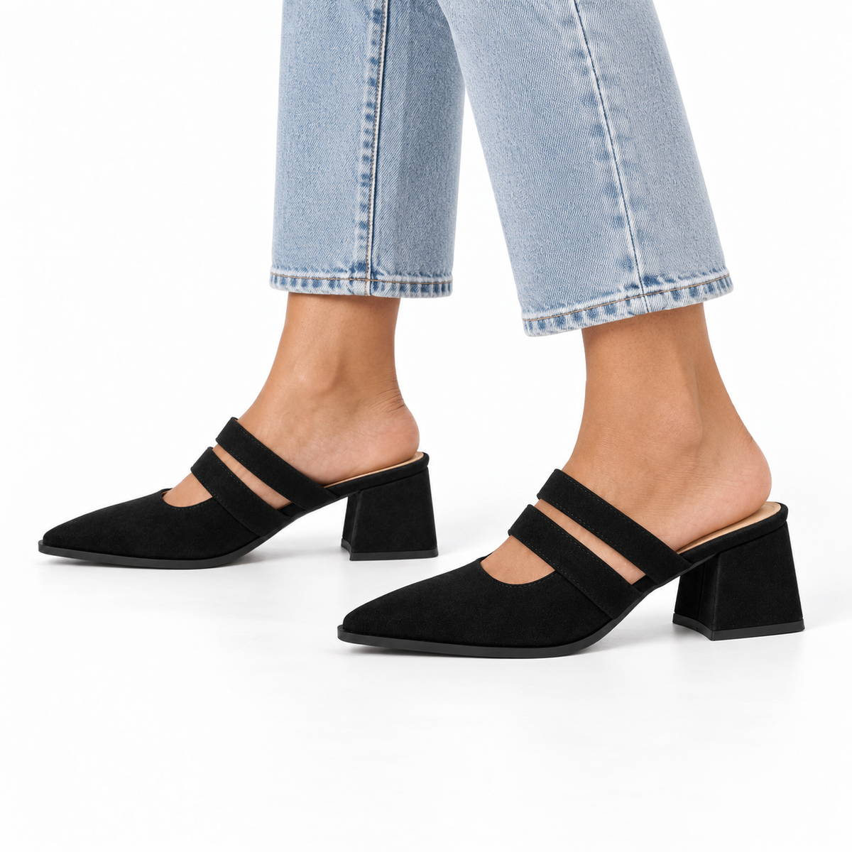Double Strap Mules Black – ميول حريمي بكعب شمواه صناعي أسود، على الرجل – ECADRA