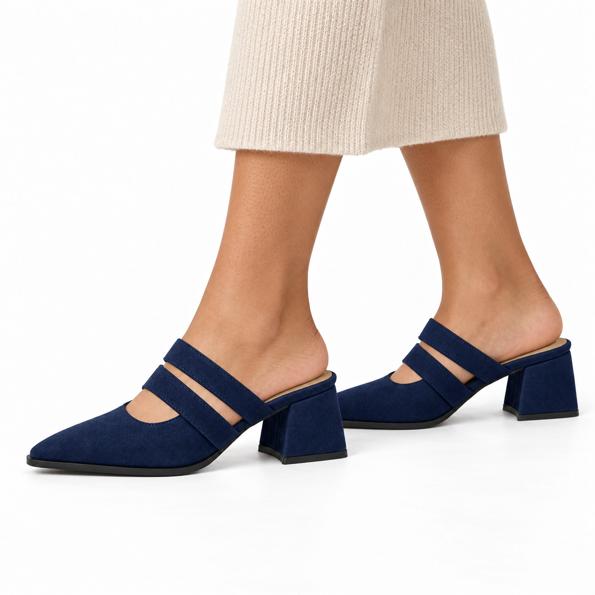 Double Strap Mules Navy – ميول حريمي بكعب شمواه صناعي كحلي، على الرجل – ECADRA