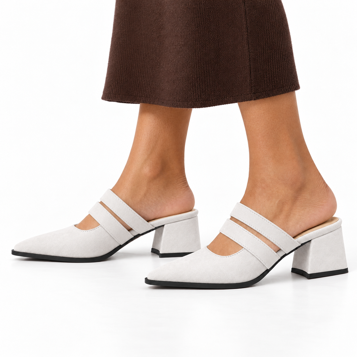 Double Strap Mules White – ميول حريمي بكعب شمواه صناعي أبيض، على الرجل – ECADRA