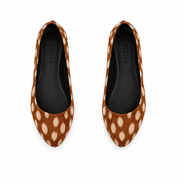 Black Round Toe Shoe Fawn – Large Spots print – ECADRA