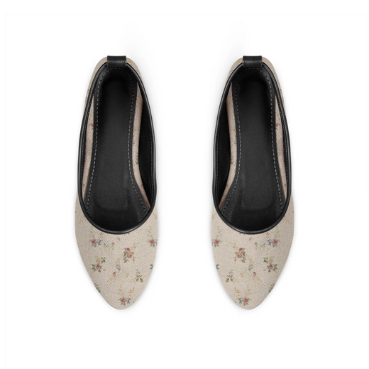 Floral pattern design printed on a footwear — ECADRA
