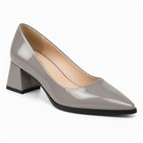 Grey gloss pointed pump with low 5 cm flared block heel, front three-quarter view — ECADRA