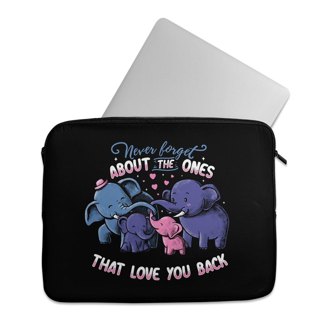 Laptop Sleeve Never forget – جراب لابتوب مكتوب عليه – ECADRA