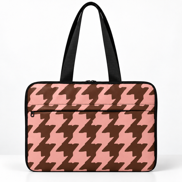 Deadline Laptote – Houndstooth Candy – laptop tote bag for women, brown & pink houndstooth print – شنطة لابتوب حريمي كتف – ECADRA