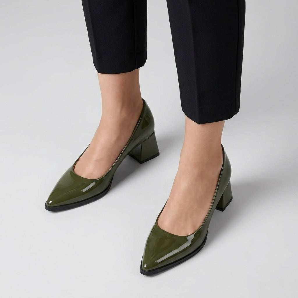 Woman wearing olive gloss pointed pumps with low 5 cm flared block heel, front view — ECADRA