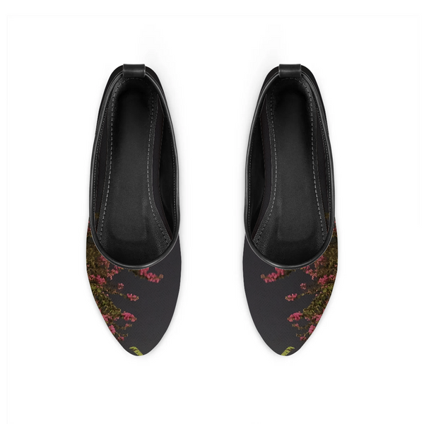 Pink flowers Black shoes design printed on a footwear — ECADRA