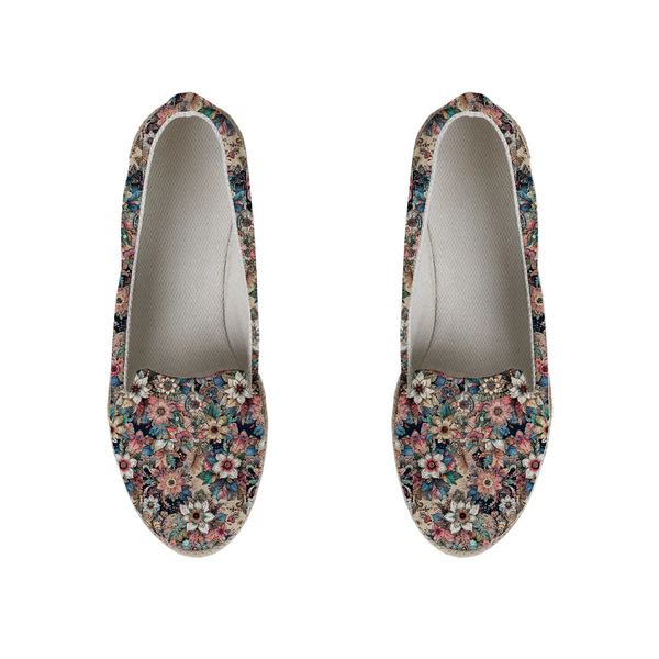 Royal jungle design printed on a footwear — ECADRA