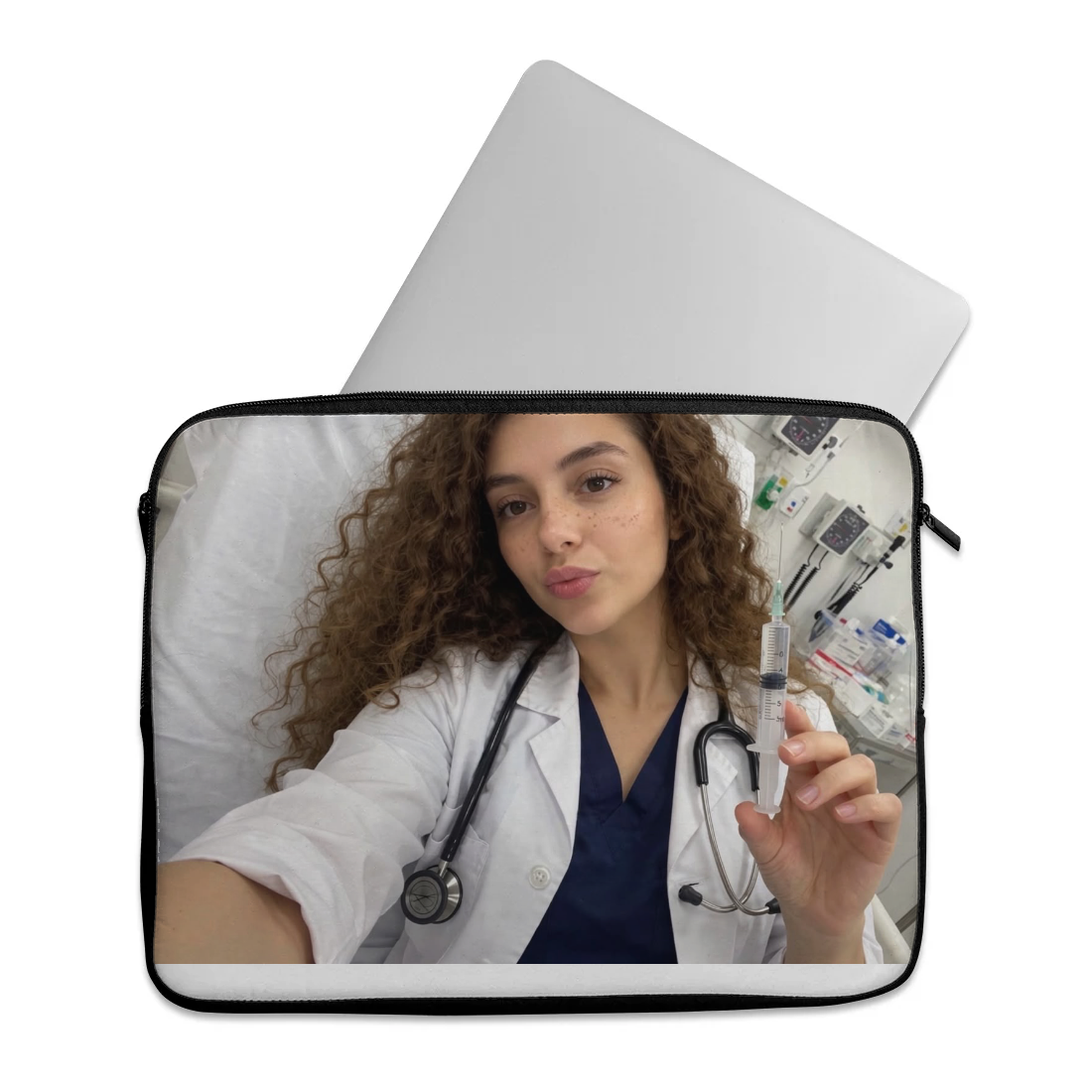 Sasha design printed on a laptop sleeves — ECADRA