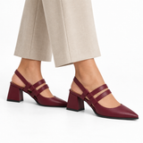 Slingback Heels Burgundy – جزمة كعب حريمي سلينج باك جلد صناعي نبيتي، على الرجل – ECADRA