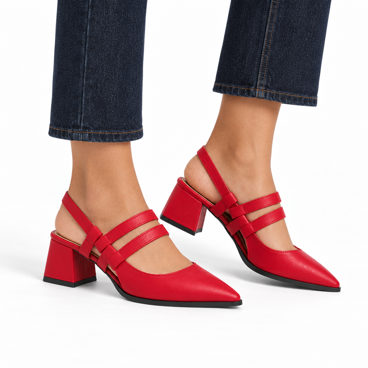 Slingback Heels Red – جزمة كعب حريمي سلينج باك جلد صناعي أحمر، على الرجل – ECADRA