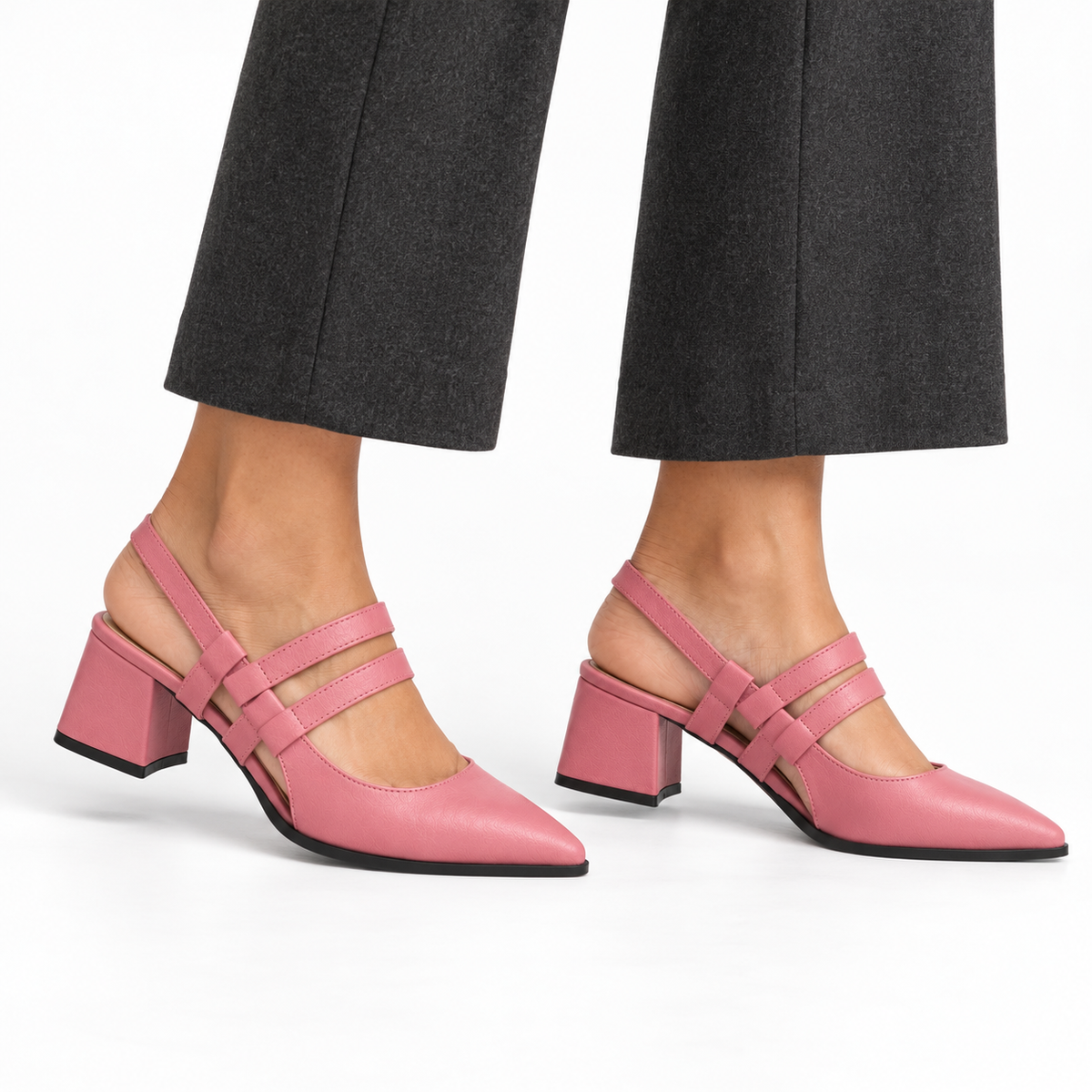 Slingback Heels Rose – جزمة كعب حريمي سلينج باك جلد صناعي روز، على الرجل – ECADRA