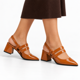 Slingback Heels Havana – جزمة كعب حريمي سلينج باك جلد لامع هافانا، على الرجل – ECADRA