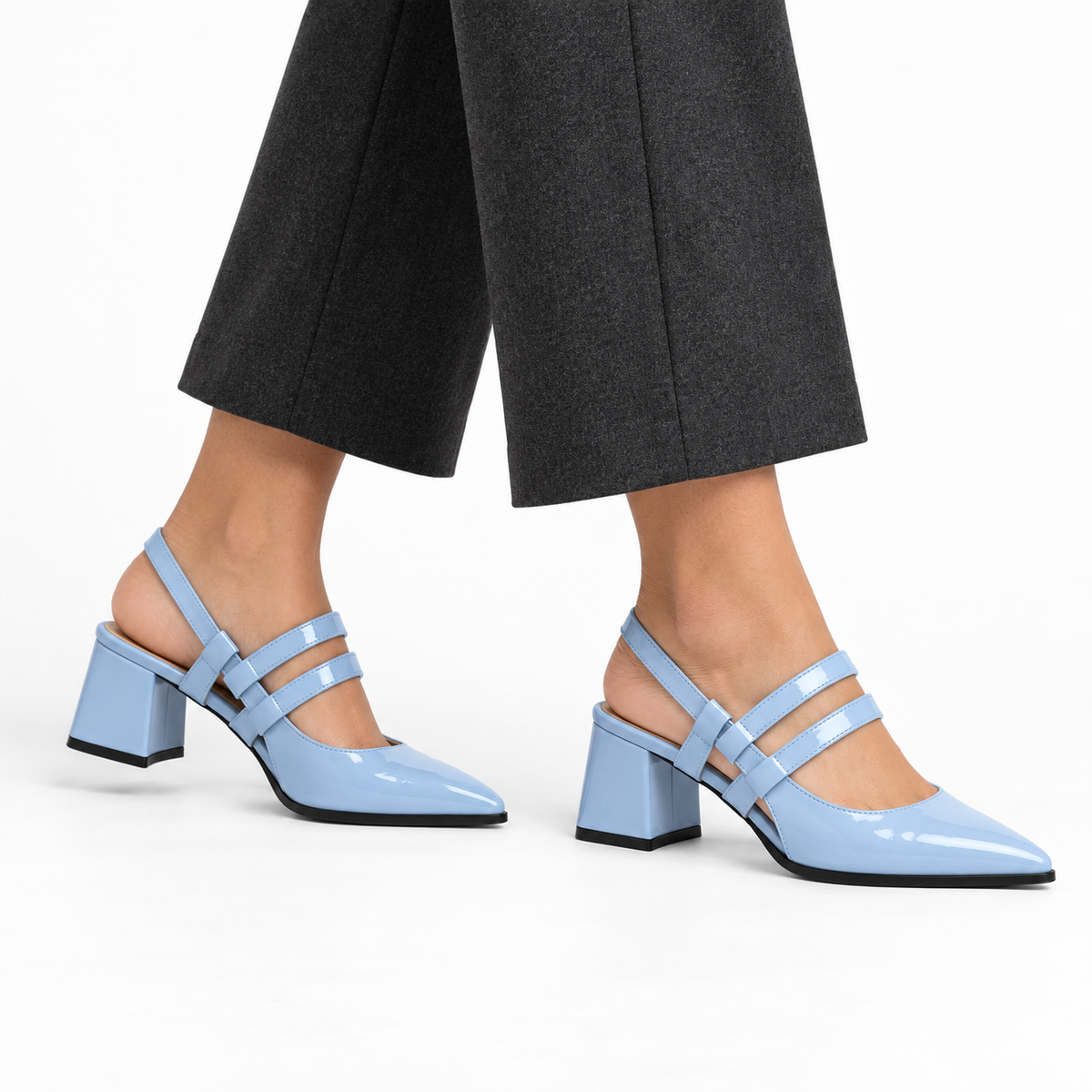 Slingback Heels Light Blue – جزمة كعب حريمي سلينج باك جلد لامع بيبي بلو، على الرجل – ECADRA
