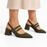 Slingback Heels Olive – جزمة كعب حريمي سلينج باك شمواه صناعي زيتي، على الرجل – ECADRA