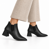 Slit Heeled Bootie Black – هاف بوت حريمي بكعب جلد صناعي أسود، على الرجل – ECADRA