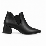 Slit Heeled Bootie Black – هاف بوت حريمي بكعب جلد صناعي أسود، من الجنب – ECADRA
