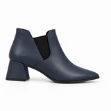 Slit Heeled Bootie Navy Blue – هاف بوت حريمي بكعب جلد صناعي كحلي، من الجنب – ECADRA