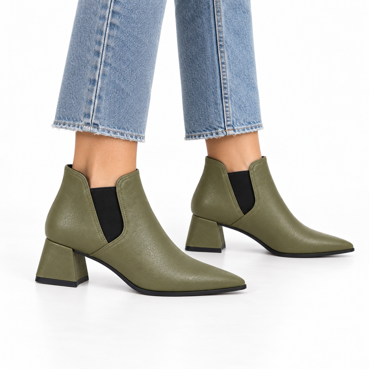 Slit Heeled Bootie Olive – هاف بوت حريمي بكعب جلد صناعي زيتي، على الرجل – ECADRA