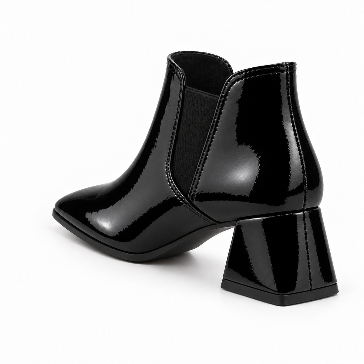Slit Heeled Bootie Black – هاف بوت حريمي بكعب جلد لامع أسود، من ورا – ECADRA