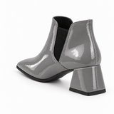 Slit Heeled Bootie Gray – هاف بوت حريمي بكعب جلد لامع رمادي، من ورا – ECADRA