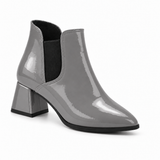 Slit Heeled Bootie Gray – هاف بوت حريمي بكعب جلد لامع رمادي، من قدام – ECADRA