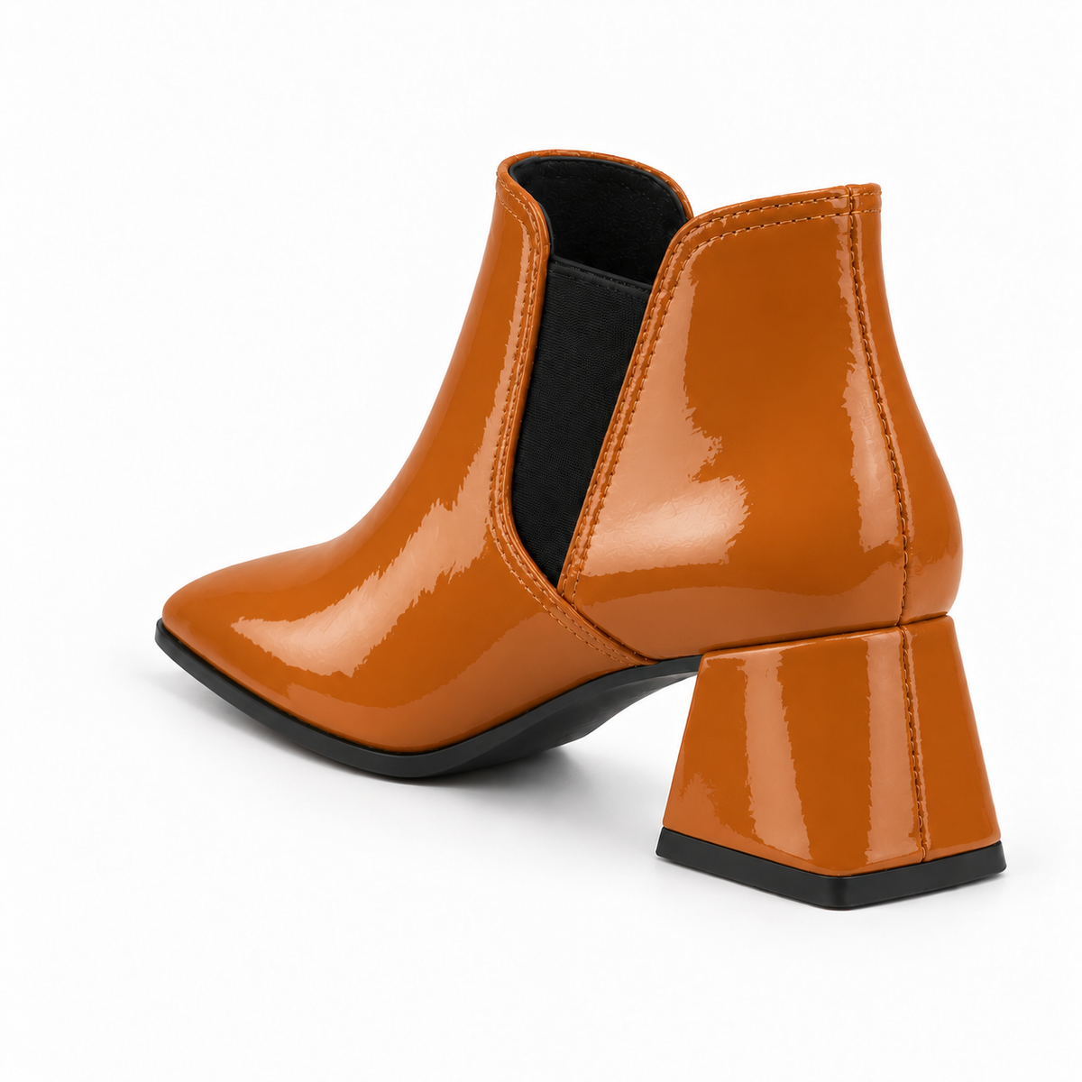 Slit Heeled Bootie Havana – هاف بوت حريمي بكعب جلد لامع هافانا، من ورا – ECADRA