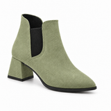 Slit Heeled Bootie Pistachio – هاف بوت حريمي بكعب شمواه صناعي فستقي، من قدام – ECADRA