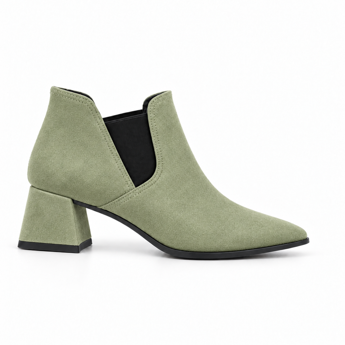 Slit Heeled Bootie Pistachio – هاف بوت حريمي بكعب شمواه صناعي فستقي، من الجنب – ECADRA