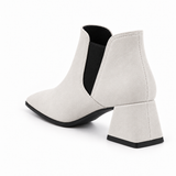 Slit Heeled Bootie White – هاف بوت حريمي بكعب شمواه صناعي أبيض، من ورا – ECADRA