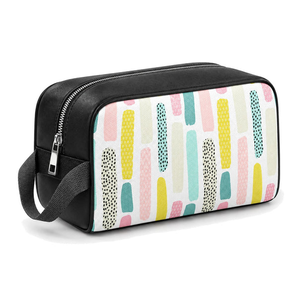 Travel Case Abstract Paint – شنطة ميكب للسفر مرسوم عليها رسمة فنية بالألوان – ECADRA