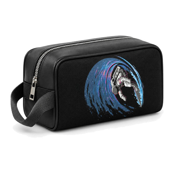 Travel Case Astronaut_surfer – شنطة ميكب للسفر مرسوم عليها رسومات فضاء – ECADRA