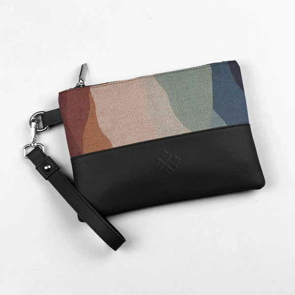 Black Toiletry Pouch Touching - CANVAEGYPT